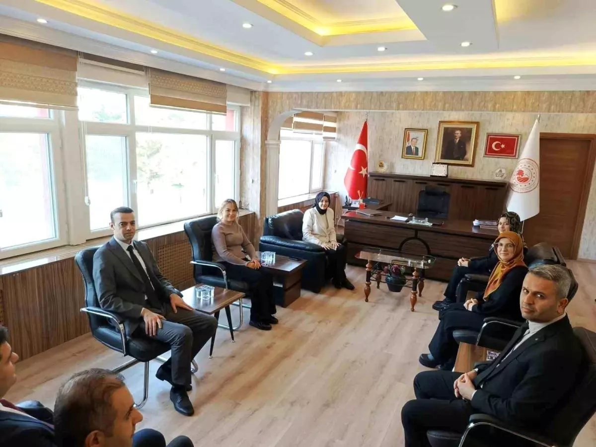 Gölpazarı Kaymakamı Cezaevi Müdürü ile Görüştü